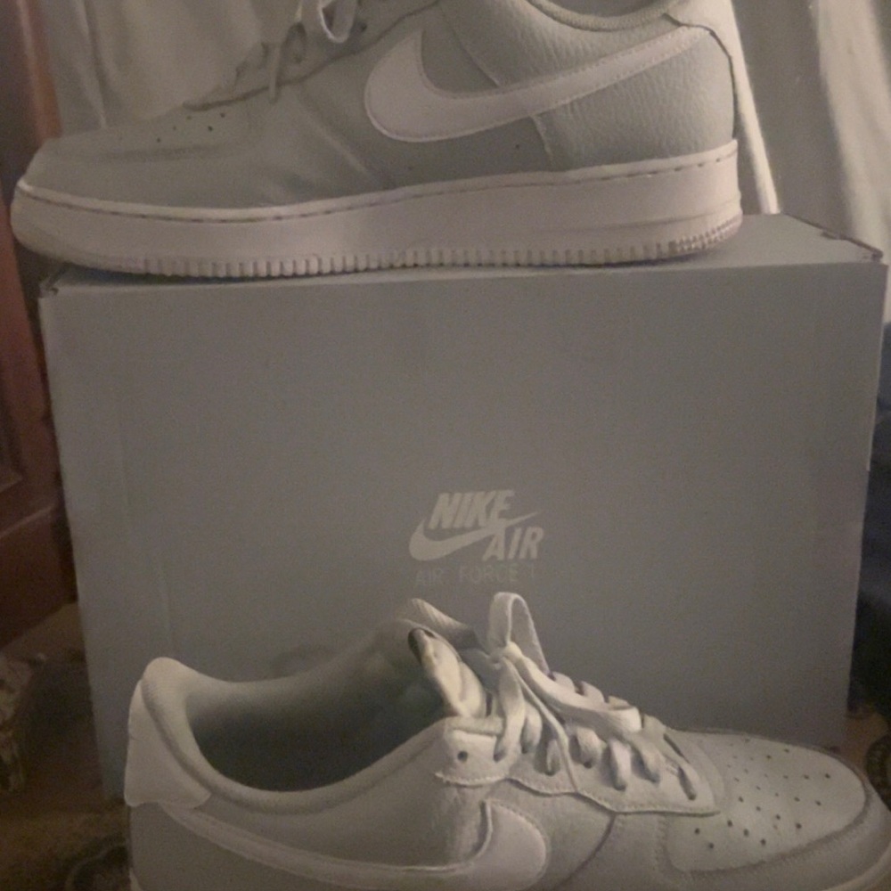 Nike Air Men's Athletic Shoes - Gray and White - Picture 2 of 2